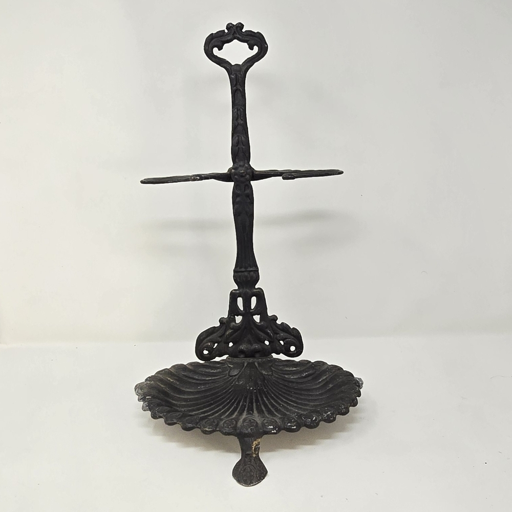 Vintage Royal cast iron‎ towel soap holder rack bathroom décor shell design